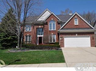 1306 Welland Dr, Rochester, MI 48306