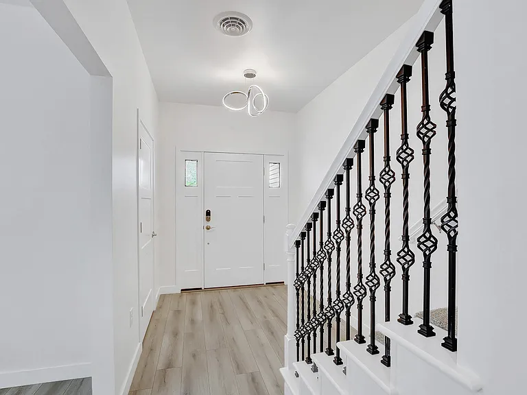9 Gibson Ct — Photo 12