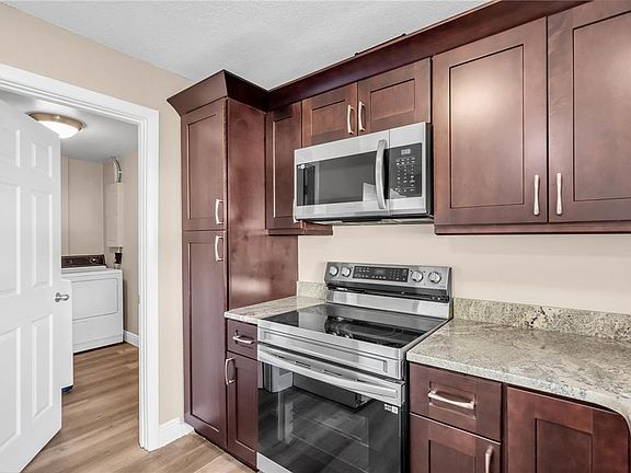 5th image of 6860 Park St S