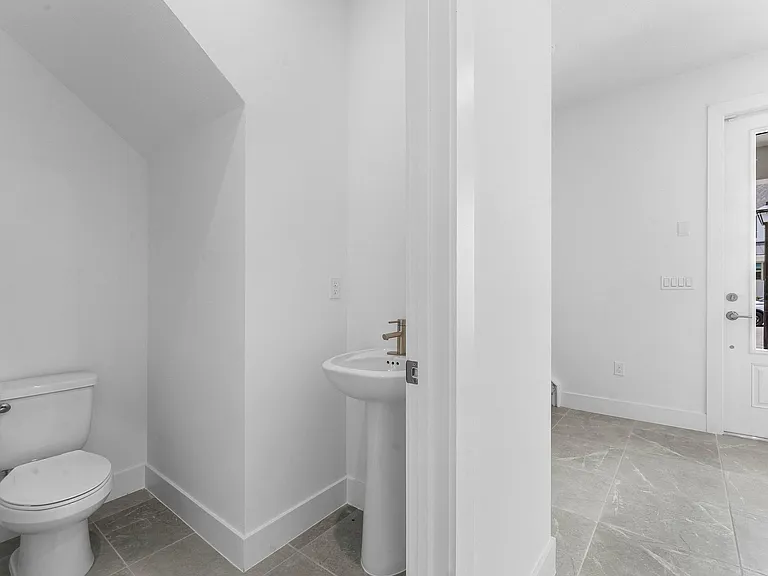 888 SW Newfield Pkwy — Photo 10