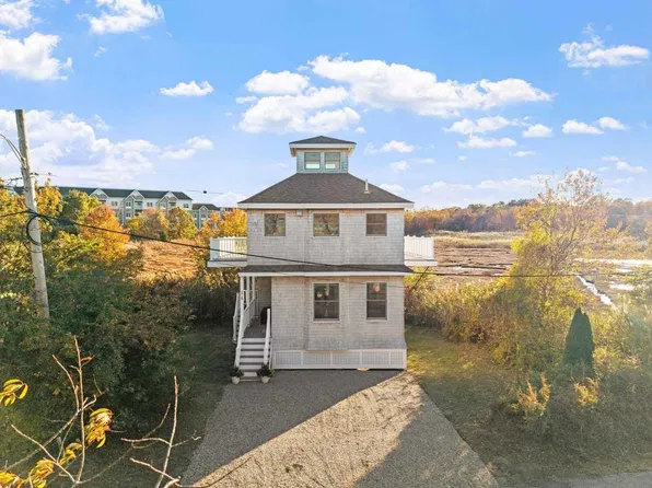 34 Old County Rd, Salisbury, MA 01952
