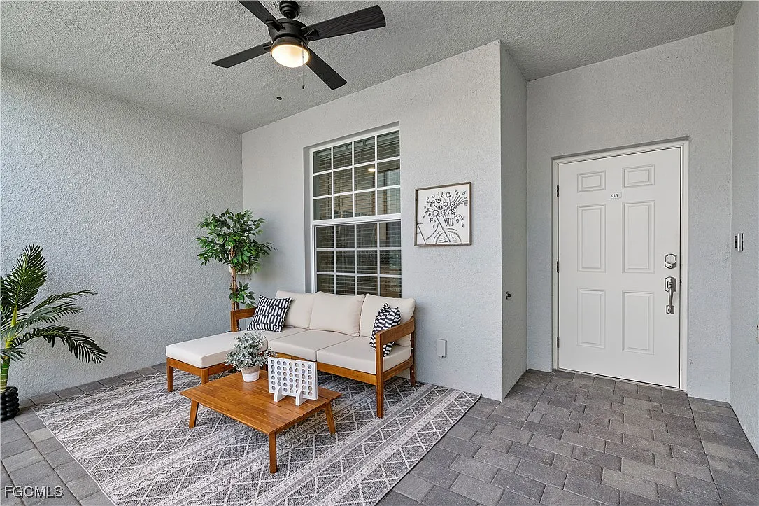 2 bed, 2.0 bath, 1569 sqft, $6,000 — Photo 4