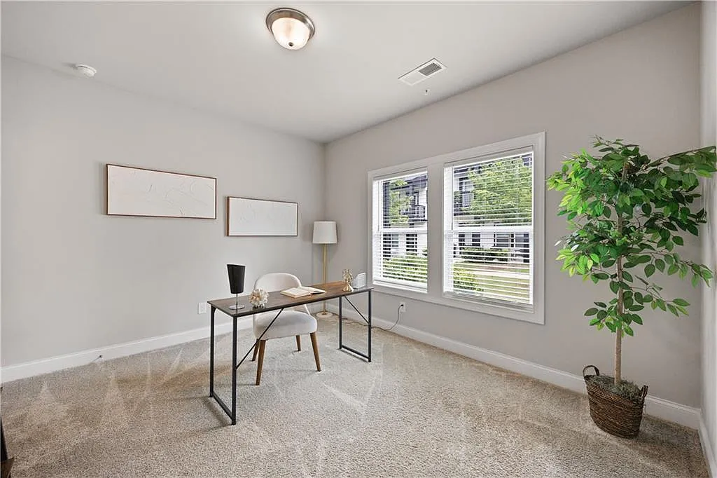 4 bed, 3.5 bath, 2175 sqft, $2,850 — Photo 4