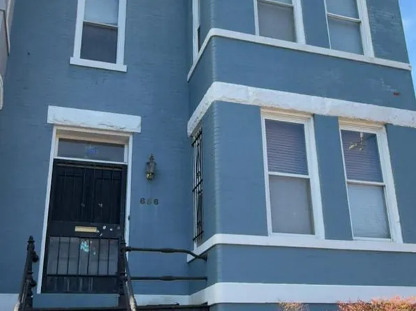 656 6th St NE, Washington, DC 20002