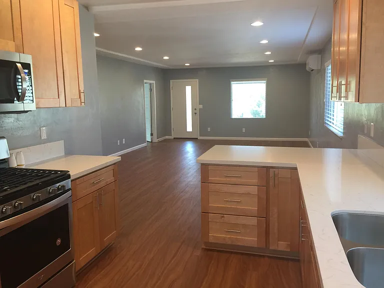 4663 Terrace Dr — Photo 8