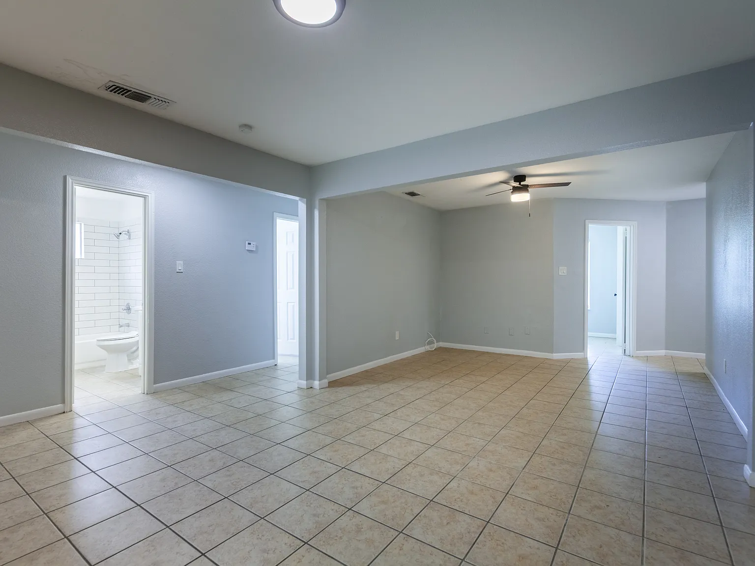 3 bed, 2535 sqft, $1,250 — Photo 3