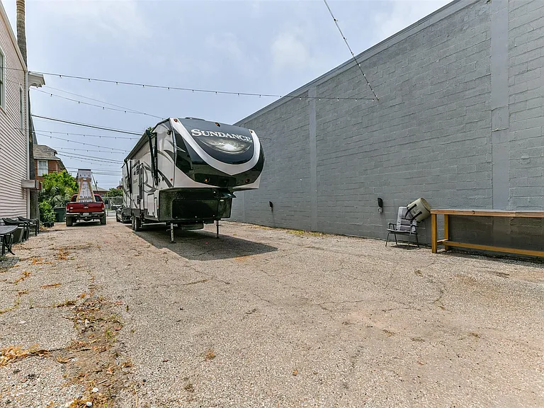 2415 Church St — Photo 31