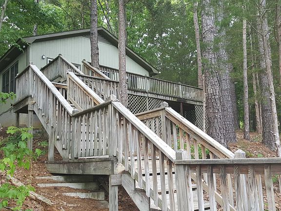 deck to pond staircase