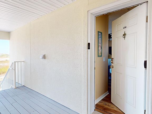 3rd image of 8436 Gulf Blvd