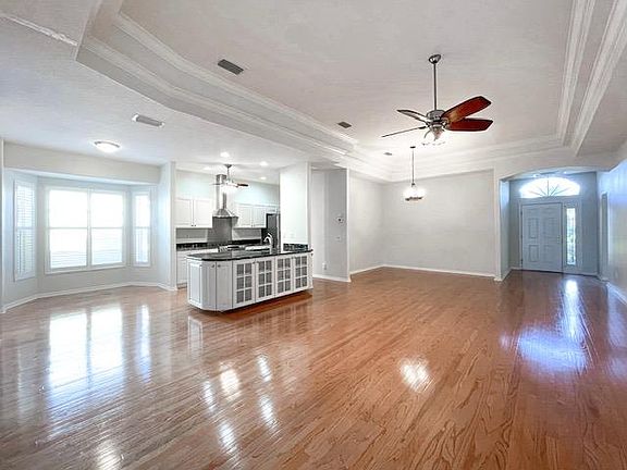 4th image of 4898 Sabal Lake Cir