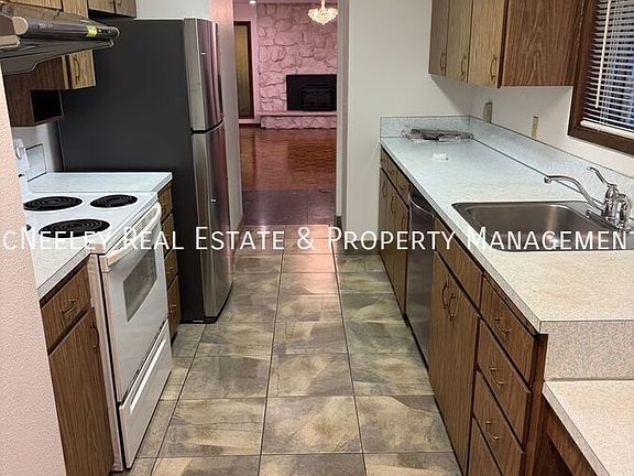 2nd image of 5238 SE 33rd Ave
