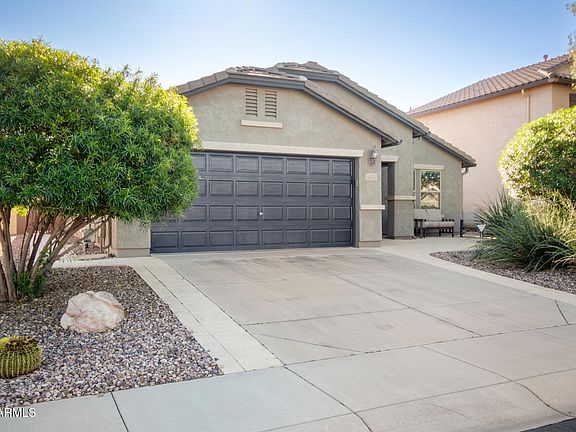 3rd image of 2167 N DAISY Court