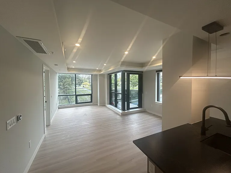 5616 South St #810 — Photo 4