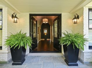 500 Golf Ln, Lake Forest, IL 60045