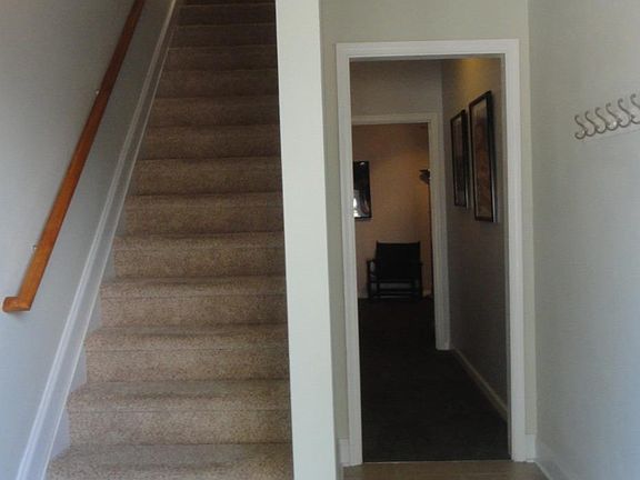 4th image of 3008 Hill St Unit 104