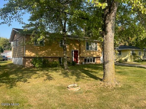 804 S Viola St, Milbank, SD 57252