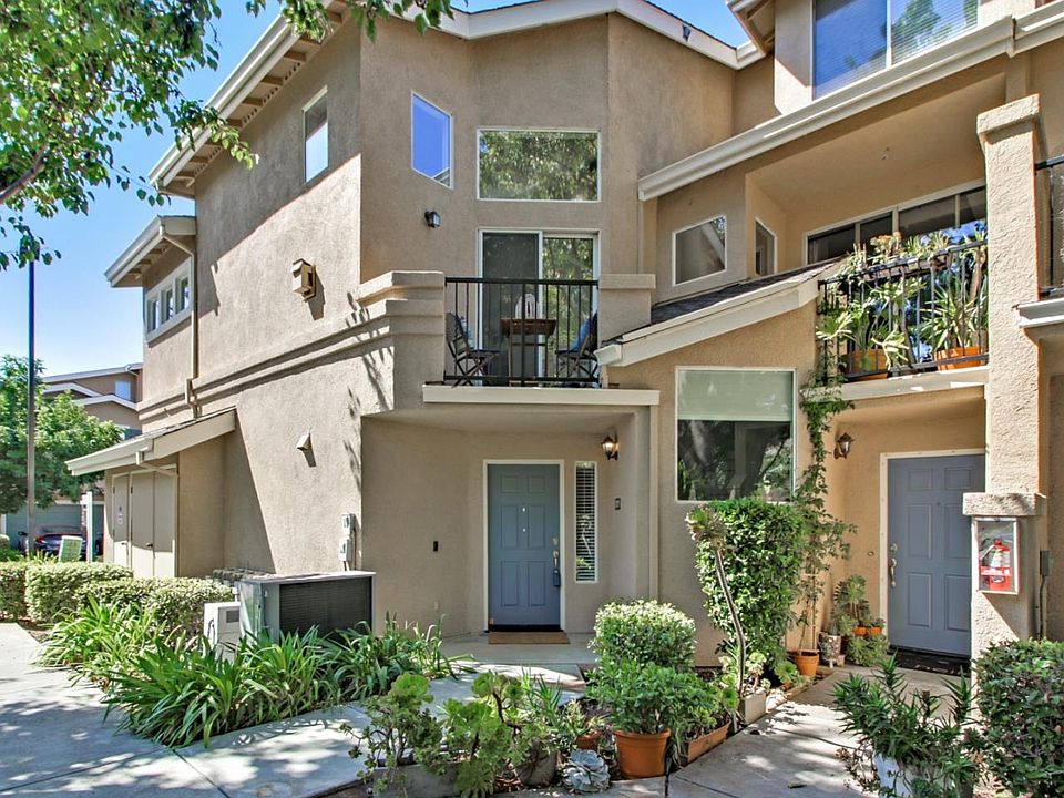 1st image of 1099 Esparanza Way