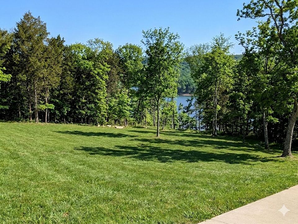 1st image of 11 Tall Cedar Lane