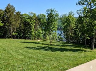 11 Tall Cedar Lane, Reeds Spring, MO 65737