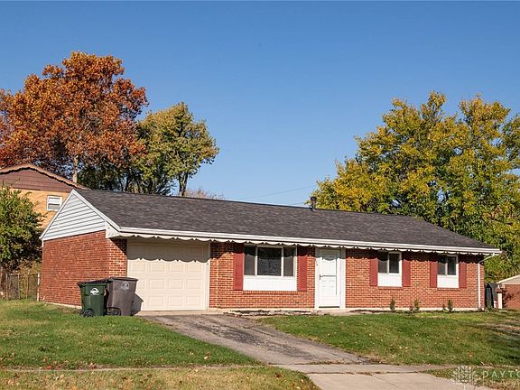 2nd image of 370 Ellenwood Dr