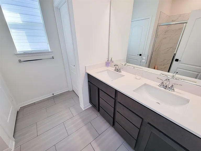8214 Leisure Point Dr — Photo 22