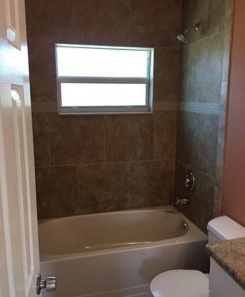 5th image of 319 Louise Ave