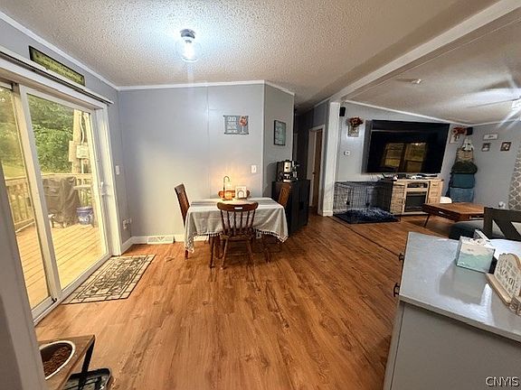 5th image of 1020 Gallagher Rd