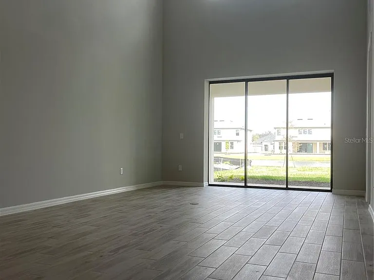 10108 Milky Way Cir — Photo 3