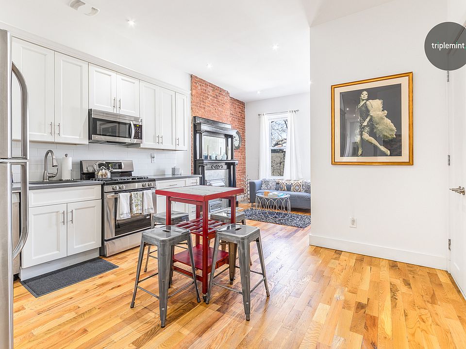 1st image of 362 Lewis Ave #3