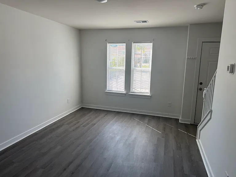 6306 Somerset Dr #K — Photo 2