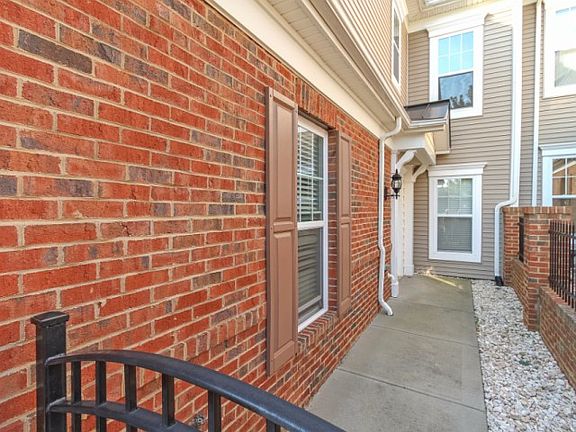 2nd image of 44429 Oriole Dr Unit 201