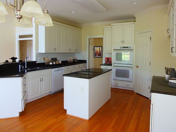 5th image of 7200 Mackintosh Pl