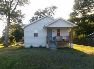 11 Maple St, Moro, IL 62067