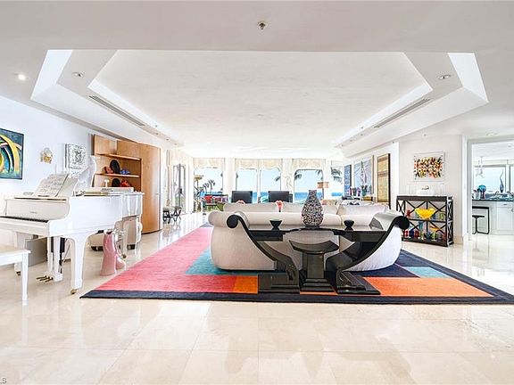2nd image of 4601 Gulf Shore BLVD N #2