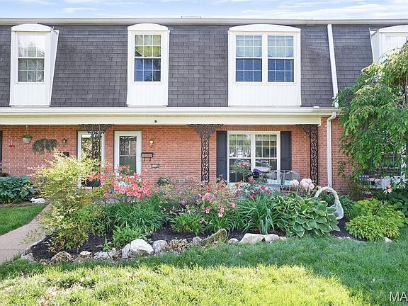2nd image of 1736 Herault Pl