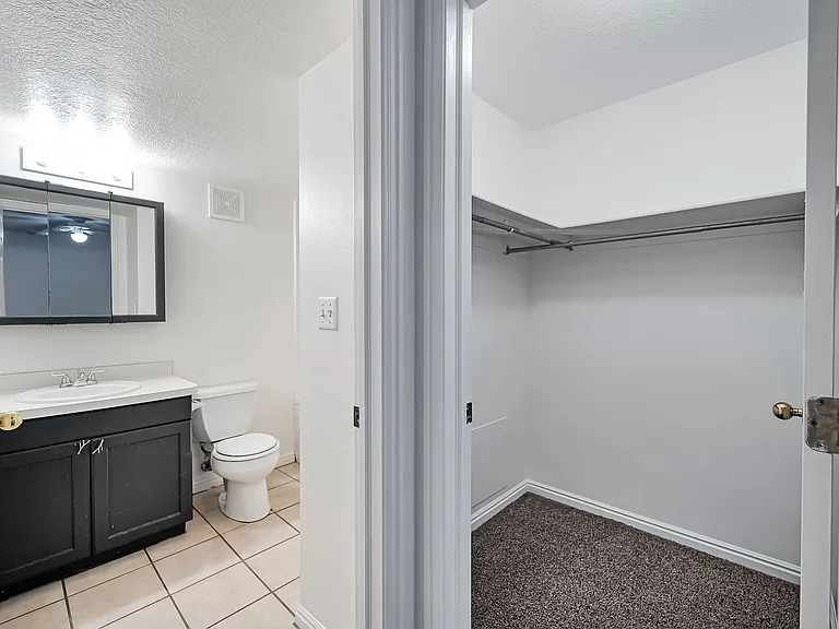 1426 N 1300 W — Photo 14