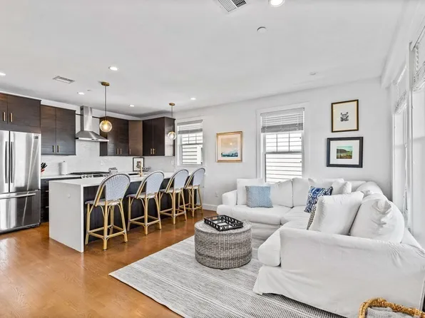 241 Lexington St Unit 2, East Boston, MA 02128