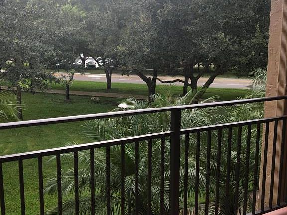 4th image of 431 Lakeview Dr APT 203