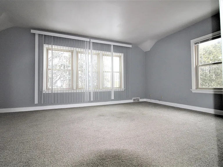 4833 N Mohawk Ave — Photo 9