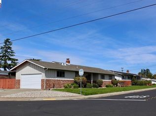2572 Downer St, Pinole, CA 94564