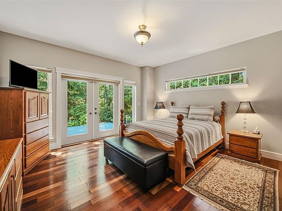 5th image of 382 Dorset Rd