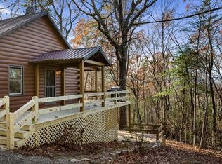 349 Fox Run Dr, Blue Ridge, GA 30513