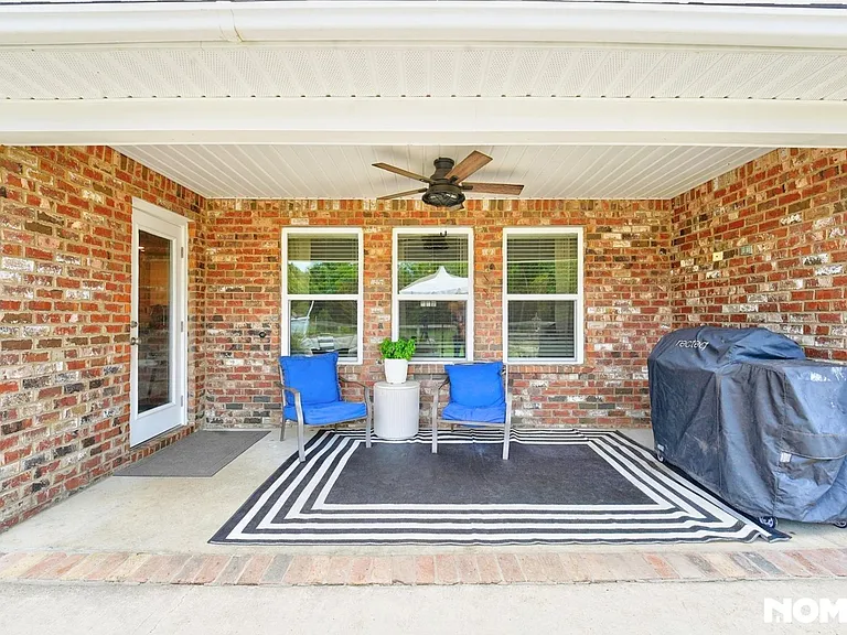 1008 Enclave Cir — Photo 36