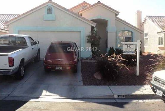 1st image of 3953 Round Wood St