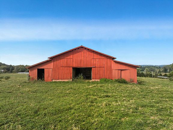 5th image of 504 N Niota Rd