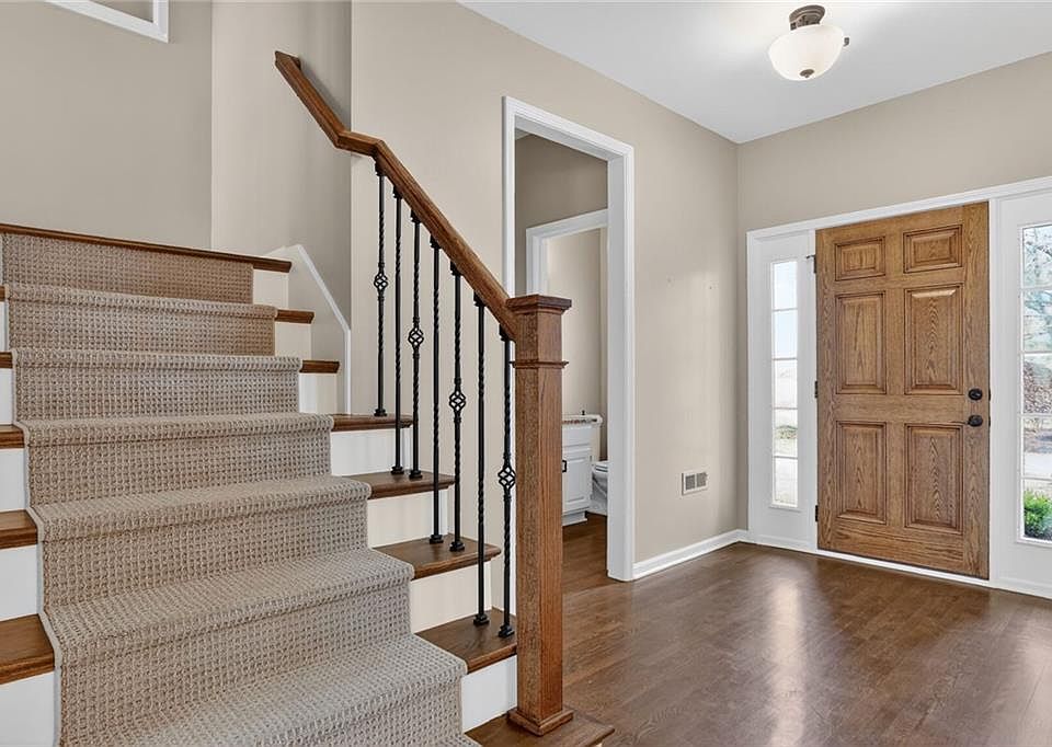 9419 W 124th Ter, Overland Park, KS 66213 | Zillow