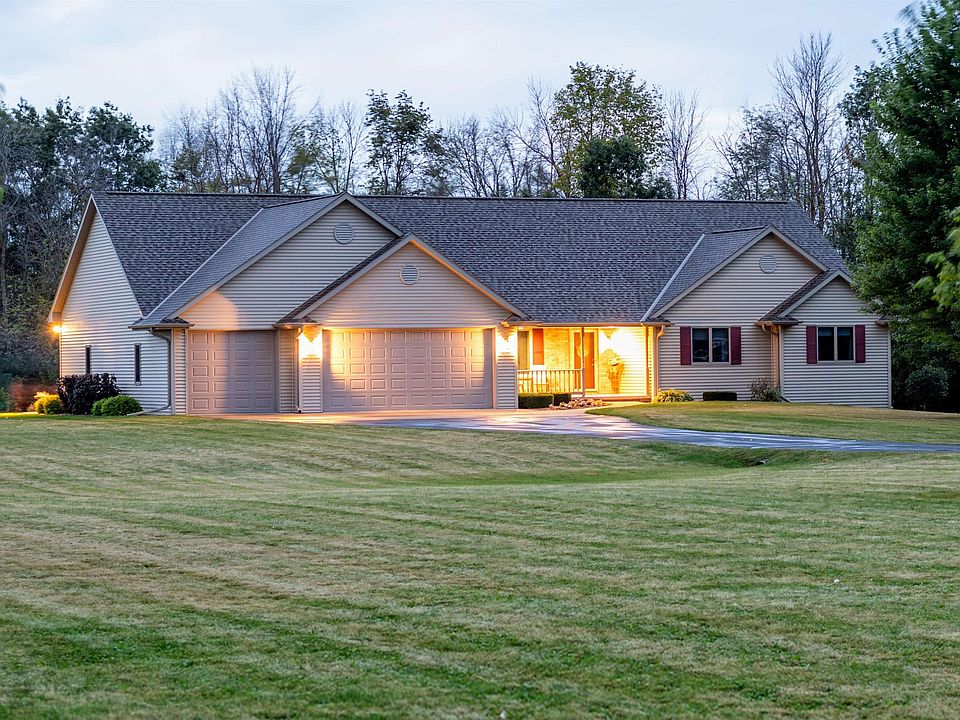 1st image of 3023 S Whistling Wind Dr