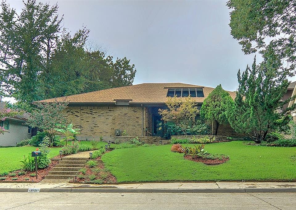 2nd image of 8721 Arborside Dr