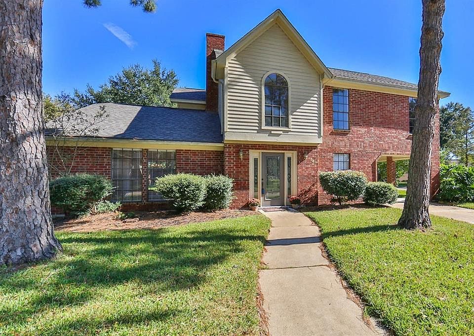 1st image of 547 Everington Dr