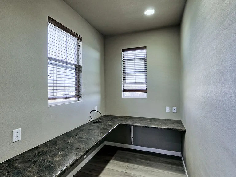440 Cholla Dr — Photo 11